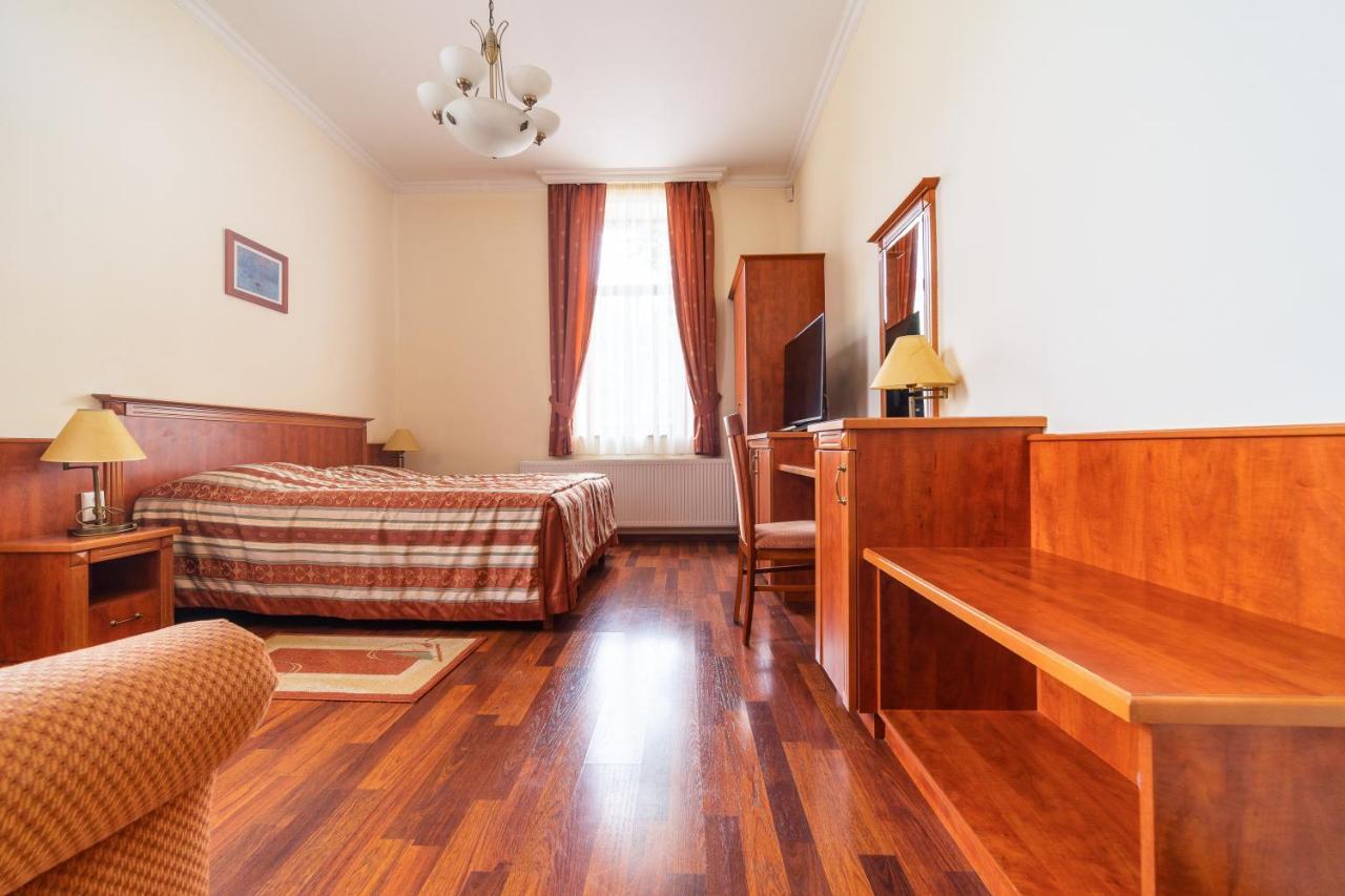 Pannon Hotel Bejelentkezes 20 Oraig, Check-In Until 20 O'Clock, Einchecken Bis 20 Uhr Mohács Eksteriør bilde