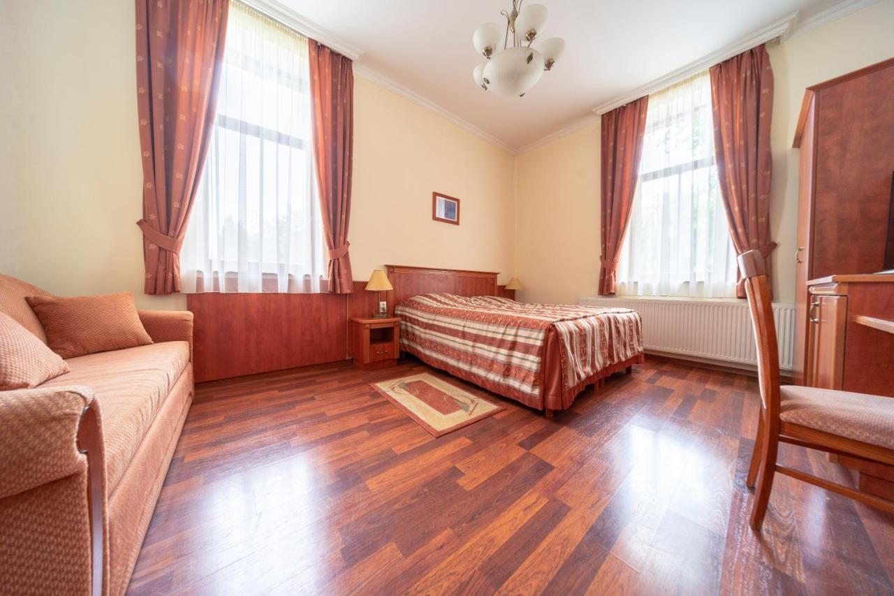 Pannon Hotel Bejelentkezes 20 Oraig, Check-In Until 20 O'Clock, Einchecken Bis 20 Uhr Mohács Eksteriør bilde
