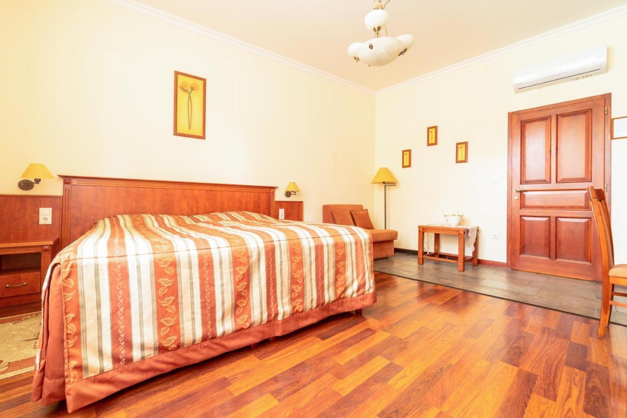Pannon Hotel Bejelentkezes 20 Oraig, Check-In Until 20 O'Clock, Einchecken Bis 20 Uhr Mohács Eksteriør bilde